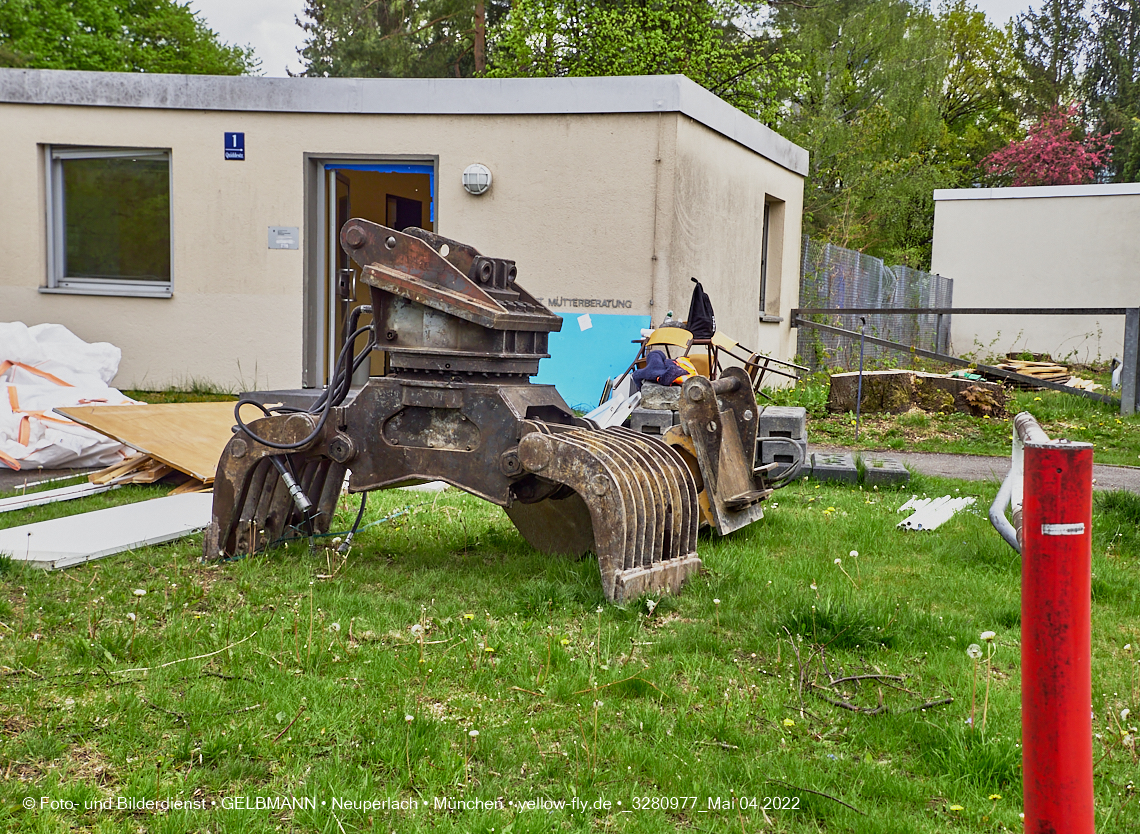 04.05.2022 - Baustelle am Haus für Kinder in Neuperlach